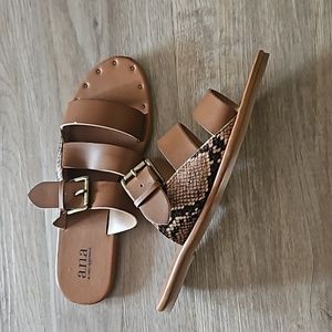🤎Cute & Comfy a.n.a Sandals Size 7